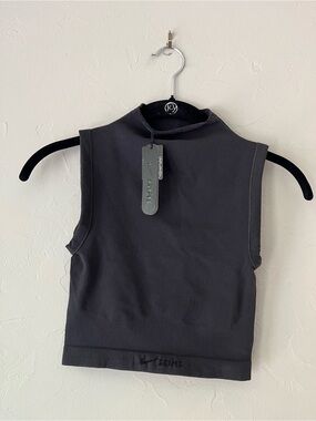 NIKE SKIMS VINTAGE SEAMLESS MOCK NECK LONGLINE BRA OBSIDIAN XS
